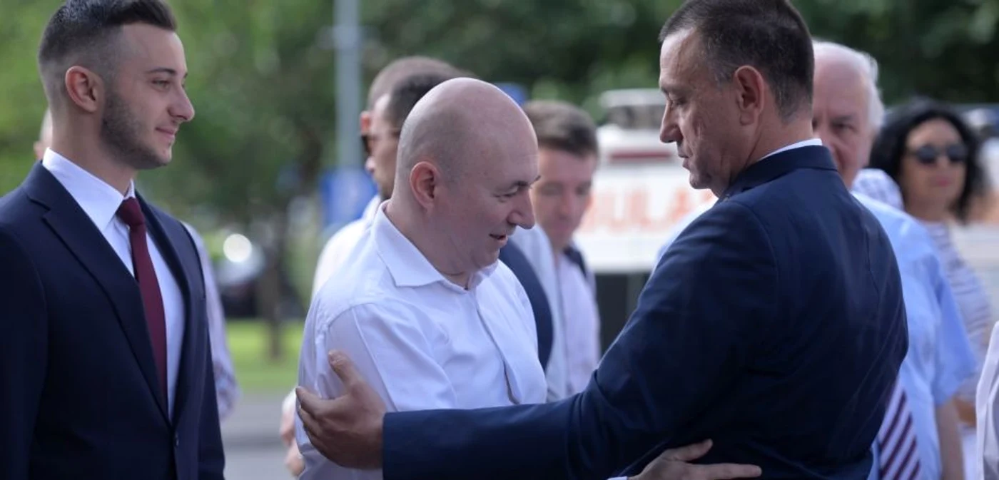 Codrin Ştefănescu are o dispută cu fostul europarlamentar Ioan Mircea Paşcu, dar în acelaşi timp a început atacurile şi la adresa noii conduceri a PSD , printre aceştia fiind şi Mihai Fifor, noul secretar general. FOTO Mediafax