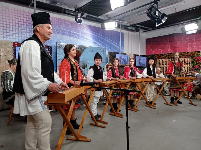 Grupul de țiterași de la Galeș Foto: Tică Vasile