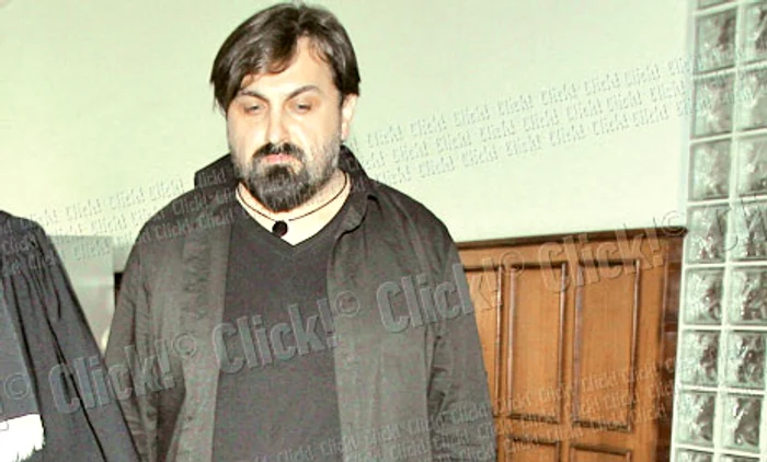 Părinţii Mădălinei, în «război» cu ginerele