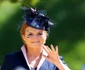 Ducesa de York a ales o pălărie de culoare albastru închis  jpeg