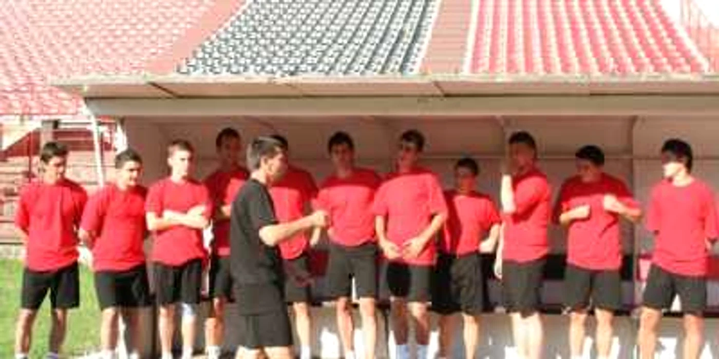 Reşiţa: Rosso-nerri au două echipe de fotbal în Liga a III-a