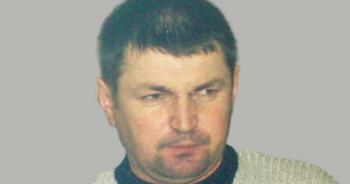 Capul familiei, Vasile Hriţcu, se ocupa cu schimbul de valută şi cu vânzarea de produse din Ucraina în România.