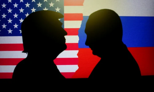 Putin și Trump pe fundalul steagurilor SUA și Rusiei FOTO Shutterstock jpg