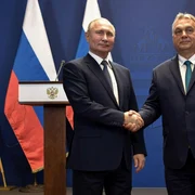 Viktor Orban si Vladimir Putin FOTO EPA-EFE
