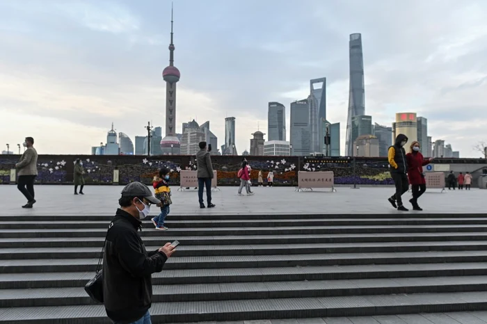 Locuitorii din Shanghai au ieșit la plimbare în weekend