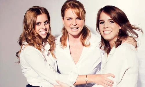 Sarah Ferguson si fiicele sale, Printesa Eugenie si Printesa Breatice   Instagram 2 jpg