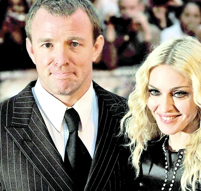 
    Guy şi Madonna,  în 2007, când încă  formau o familie fericită  