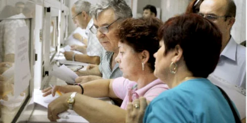 Statul la ghişeu, o activitate antipatică românilor