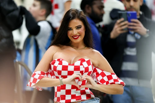 Ivana Knoll la meciul Argentina   Croatia CM 2022  Foto Profimedia (5) jpg