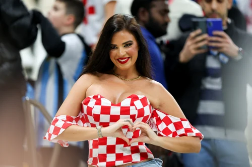 Ivana Knoll la meciul Argentina   Croatia CM 2022  Foto Profimedia (5) jpg