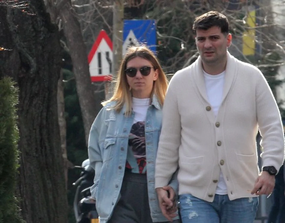 Simona Halpe și Toni Iuruc formează un cuplu de aproximativ doi ani 