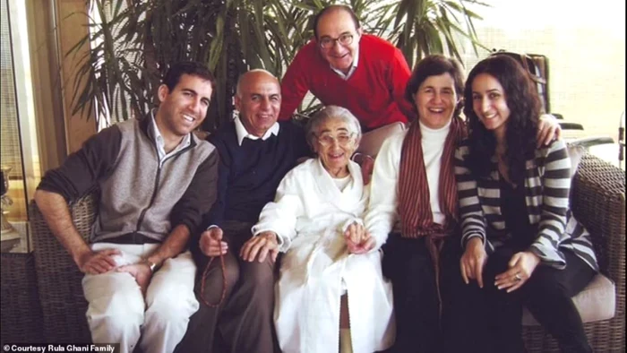 Familia lui Ashraf
Ghani. Foto: Daily Mail, Facebook