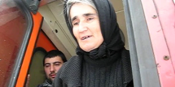 Pasagerii se plâng de frig şi foame