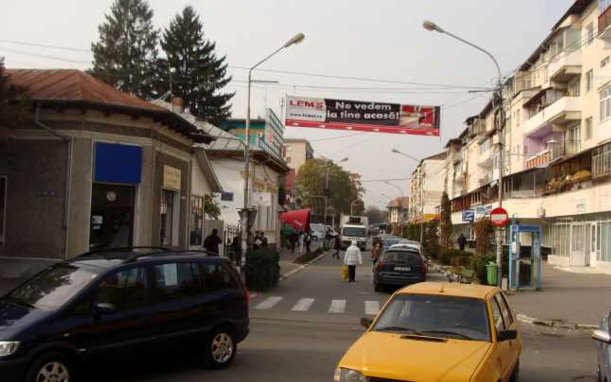 Un hot a alimente a dat atacul la un magazin alimentar din centrul orasului Dragasani