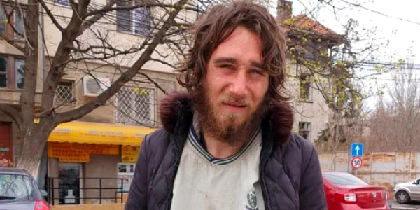 Boschetar zombie la Constanţa Sursa Facebook Mady Pop