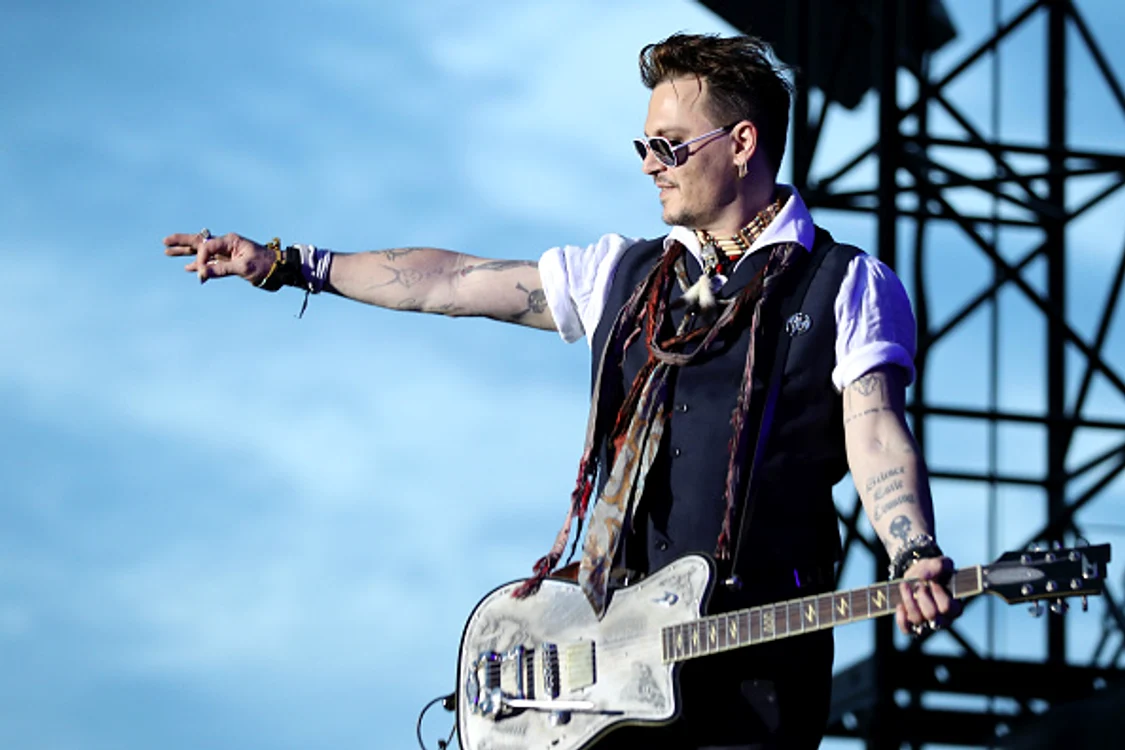 
    Johnny Depp și trupa Hollywood Vampires au sosit la BucureștiFoto Getty  