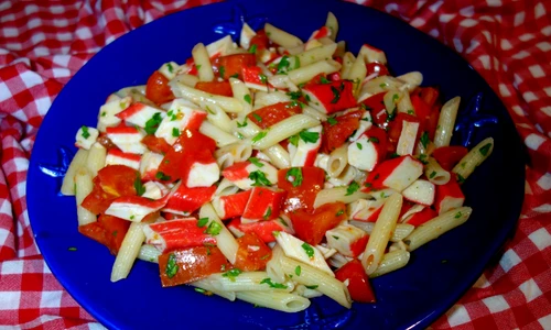 Salata cu surimi 2 jpeg