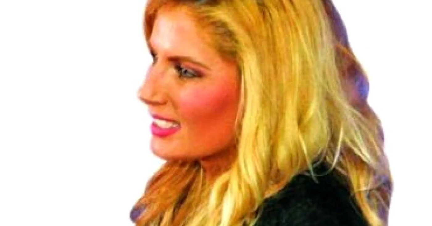 Andreea Bănică s-a operat - Revista presei mondene