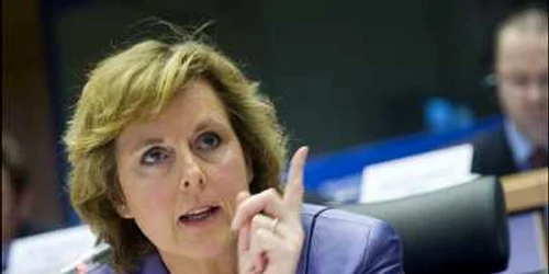 Connie Hedegaard, comisarul UE pentru mediu, în luptă cu liniile aeriene internaționale