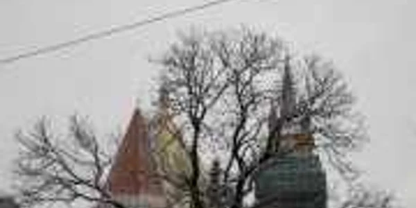 Primii fulgi de nea au căzut pe Biserica Evanghelică din Bistriţa