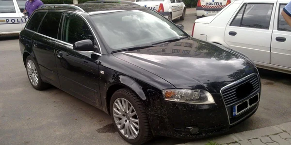 Autoturismul a fost sigilat de polițiști
