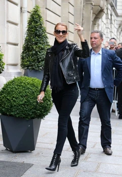 Semi Exclusif Céline Dion de retour à son hôtel après une séance photo avec le photographe Gilles Bensimon jpeg