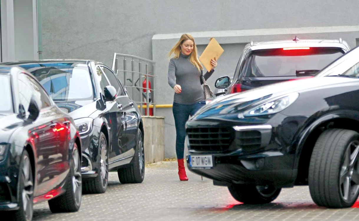 
    Afaceristul s-a căsătorit în septembrie cu Valentina. Împreună au un băiețel, Milan   