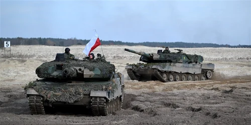 Polonia a cerut permisiunea Germaniei să ofere 14 Leoparduri Ucrainei FOTO EPA-EFE