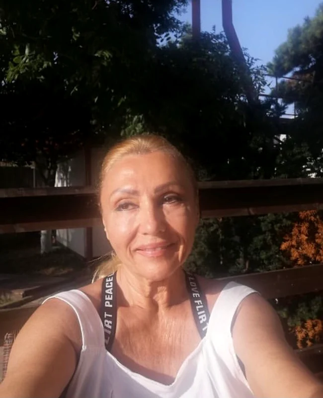 Flora Năstase a chemat ambulanța / Sursa: Instagram 