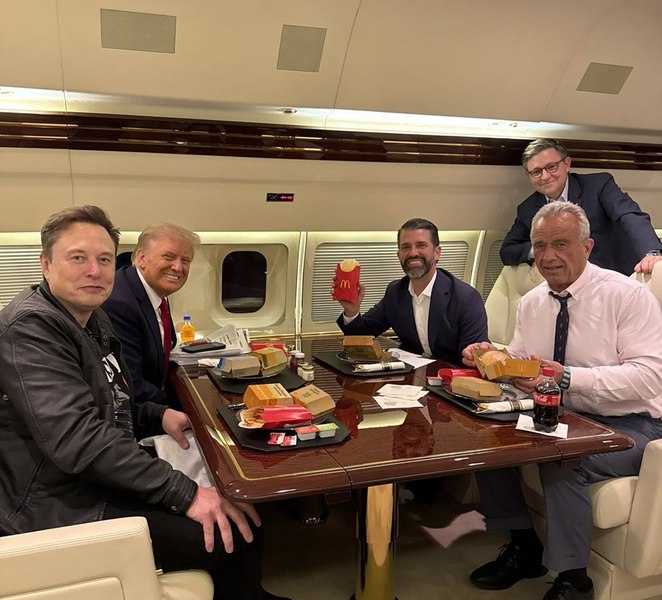 Americanii, șocați de modul lui Elon Musk de a mânca cartofi prăjiți: „Ce e în neregulă cu tine?