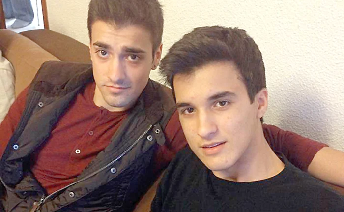 
    Matei Teodorescu (dreapta) are 19 ani  și mănâncă matematică pe pâine  