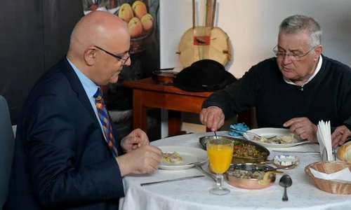 arafat dinescu jpeg