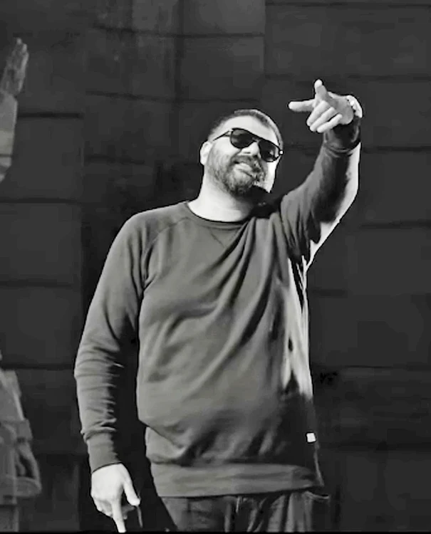 Acum - Solistul este mai slab cu 20 kg