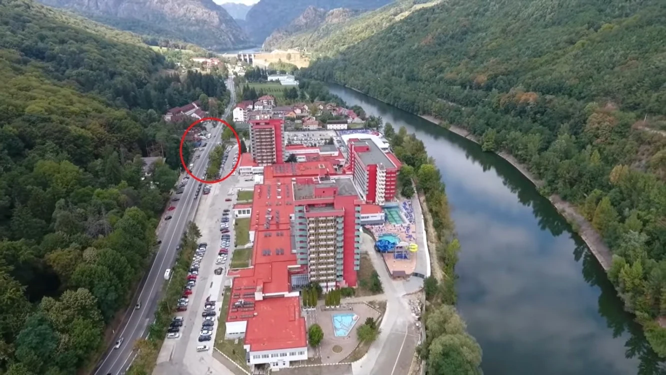 Zona în care s-a produs accidentul de la Călimăneşti - Căciulata, de pe DN 7 - Valea Oltului, unde a fost rănit un copil de 8 ani Foto Adevărul