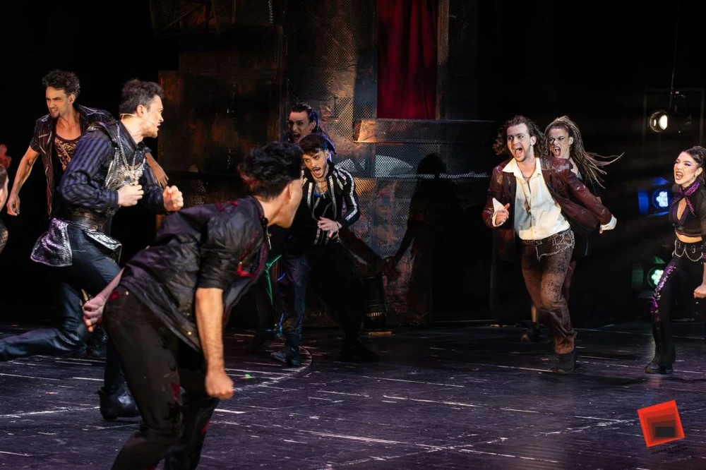 Teatrul Naţional de Operetă şi Musical deschide stagiunea de toamnă. „Romeo și Julieta“ ridică primul cortina