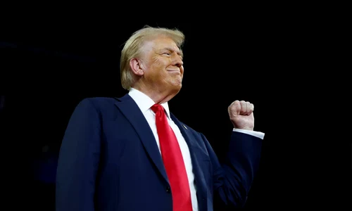 Donald_Trump_shutterstock 2540189359 jpg