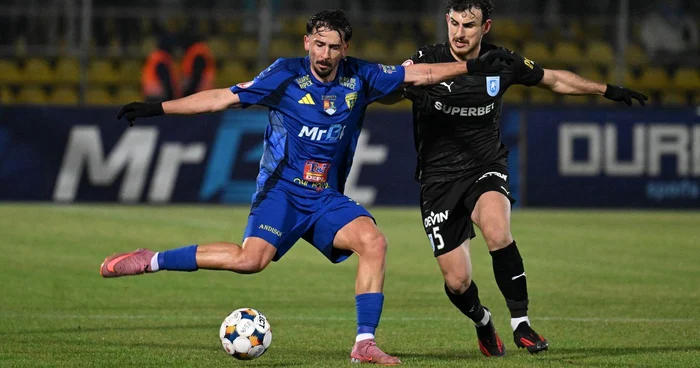 Duel din meciul Slobozia - Craiova FOTO Facebook Universitatea Craiova