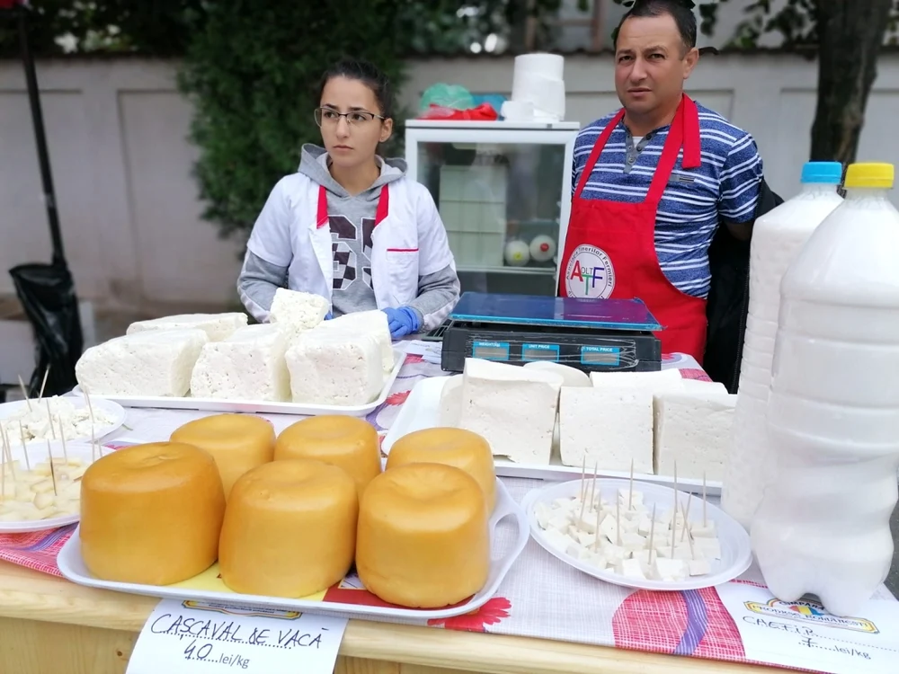 Familai Verdeş reuşeşte foarte rar să ajungă în pieţe şi târguri să-şi valorifice direct către consumatori produsele FOTO: Alina Mitran