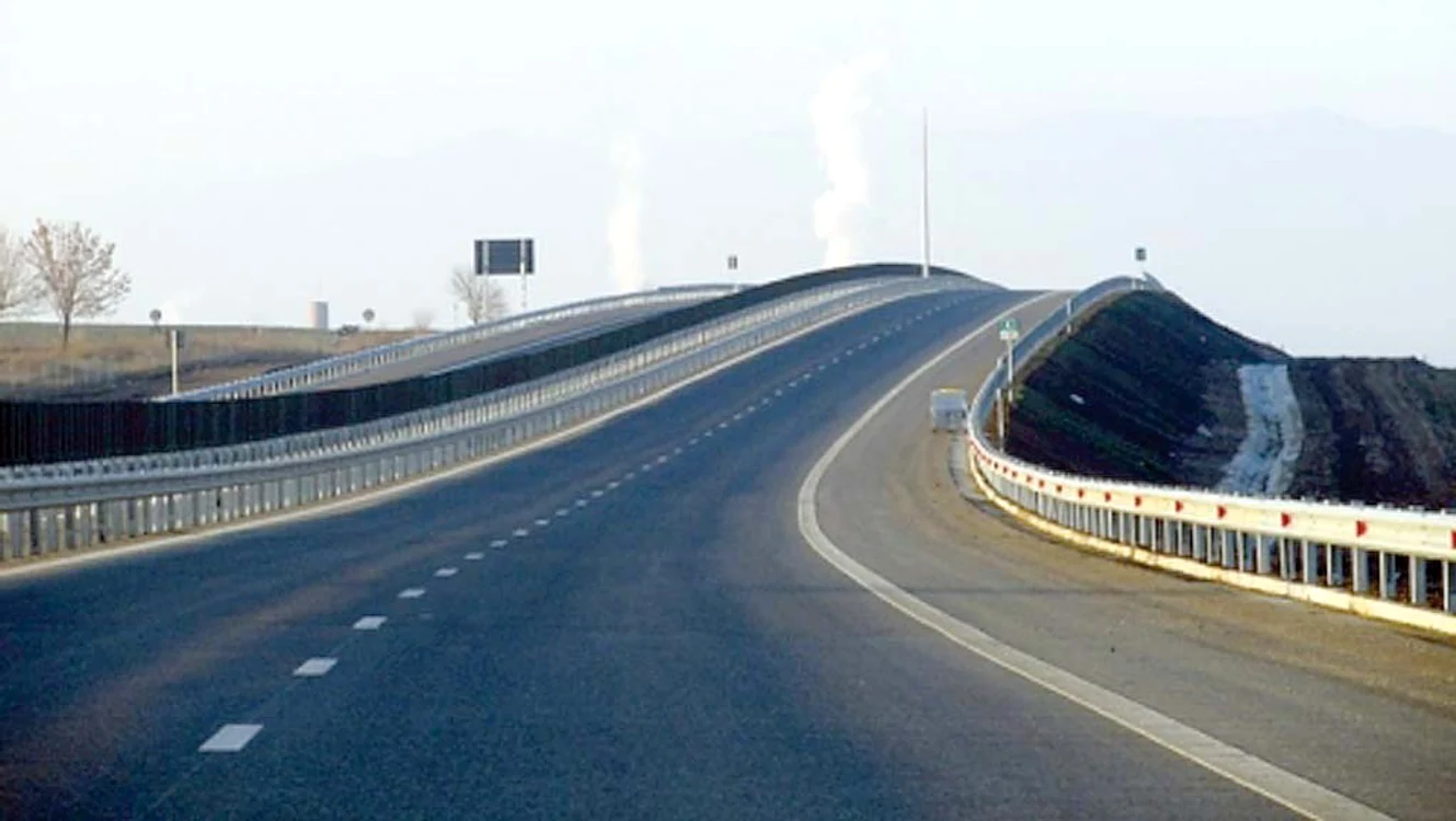Până la anul se circulă pe o singură bandăFoto: Economica.net