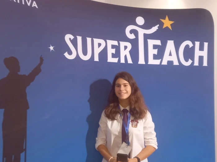eleva scoala dan barbilian