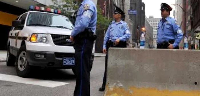 Statele Unite: Două persoane au făcut fotografii suspecte în Philadelphia