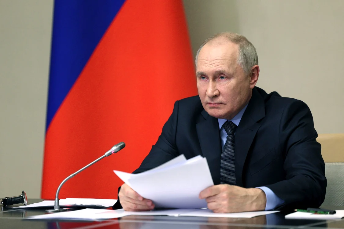 Vladimir Putin a început să aresteze oficiali militari de rang înalt pentru corupție FOTO PROFIMEDIA