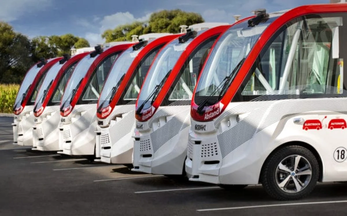 În Germania funcţionează, din iunie 2021, 16 autobuze autonome livrate de Navya. FOTO: Navya