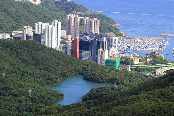 Mount Nicholson este unul dintre cele mai emblematice proiecte rezidenţiale de lux din Hong Kong. FOTO Shutterstock