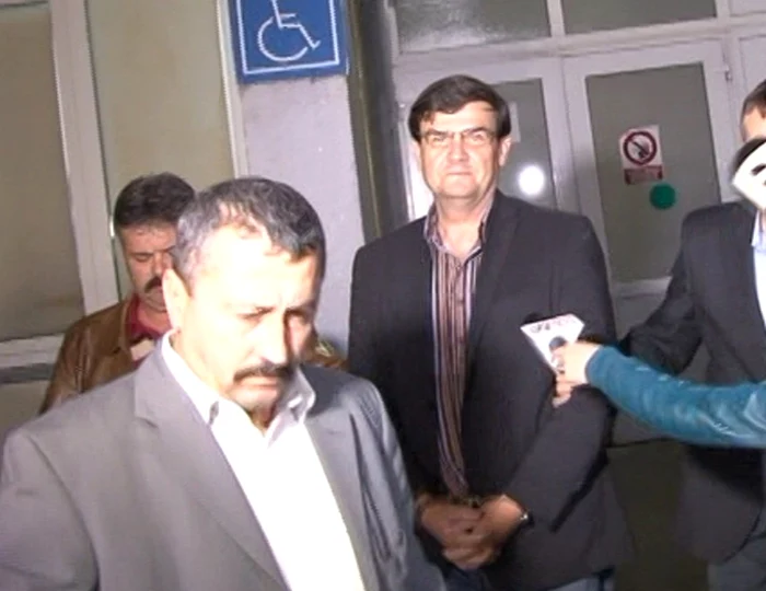 Marin Condescu, preşedintele clubului de fotbal Pandurii Târgu Jiu, va fi prezentat mâine cu propunere de arestare preventivă pe 29 de zile