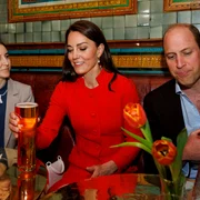 Kate si William pub Getty jpg
