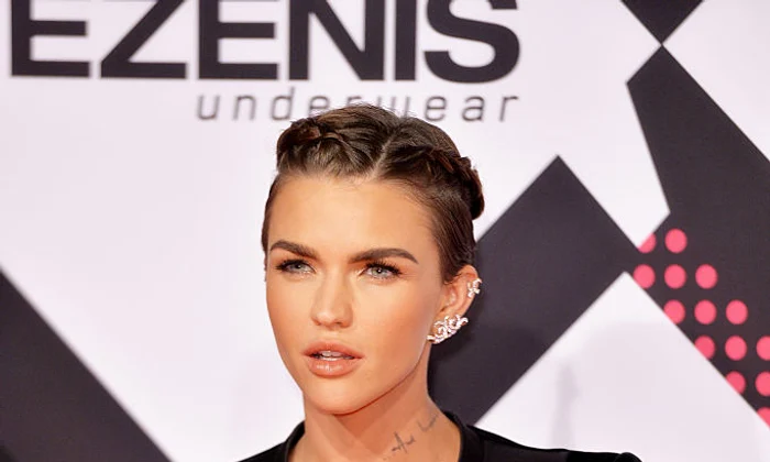 MTV EMA's 2015 Red Carpet Arrivals jpeg