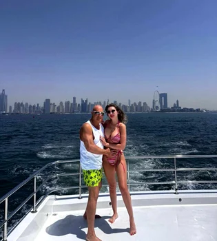 Arpad Paszkany și Antonela Pătruț, în Dubai. Sursă: Instagram