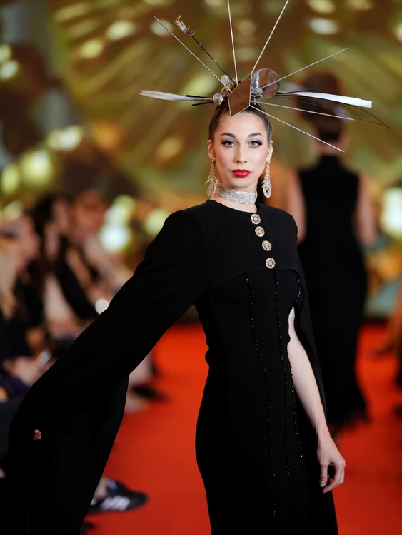 Prezentare Catalin Botezatu la Paris Fashion Week la hotelul Ritz PR (33) JPG