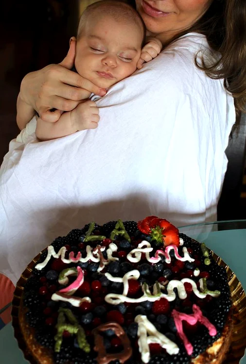 Băieţelul Annei Lesko, Adam, a împlinit astăzi două luni (Foto: Facebook)